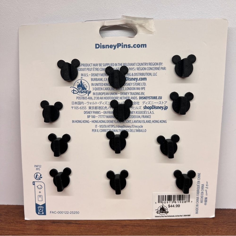 2025 Disney Parks Dapper Mickey Chip Dale Goofy Pluto Donald Booster 6 Pin Set - Picture 4 of 5